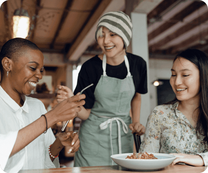 Hear how one GM helped her team earn better tips with tech image