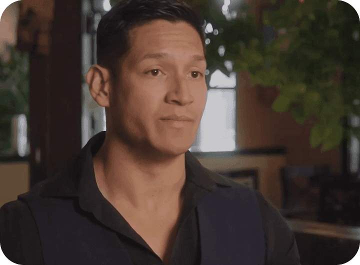 Jose Gurrola, presidente de Necio Mexican Kitchen, hablando en una entrevista