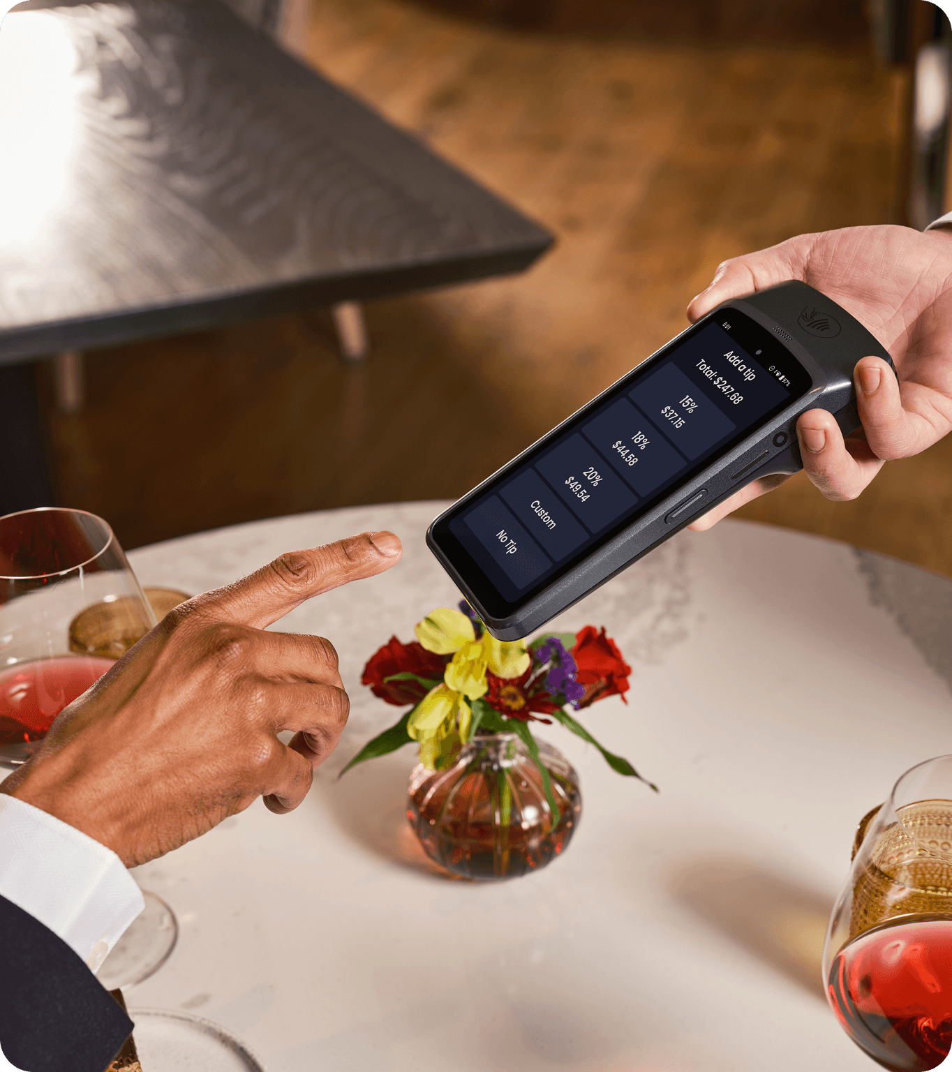 POS dashboard settings show tip pooling rules for restaurant staff