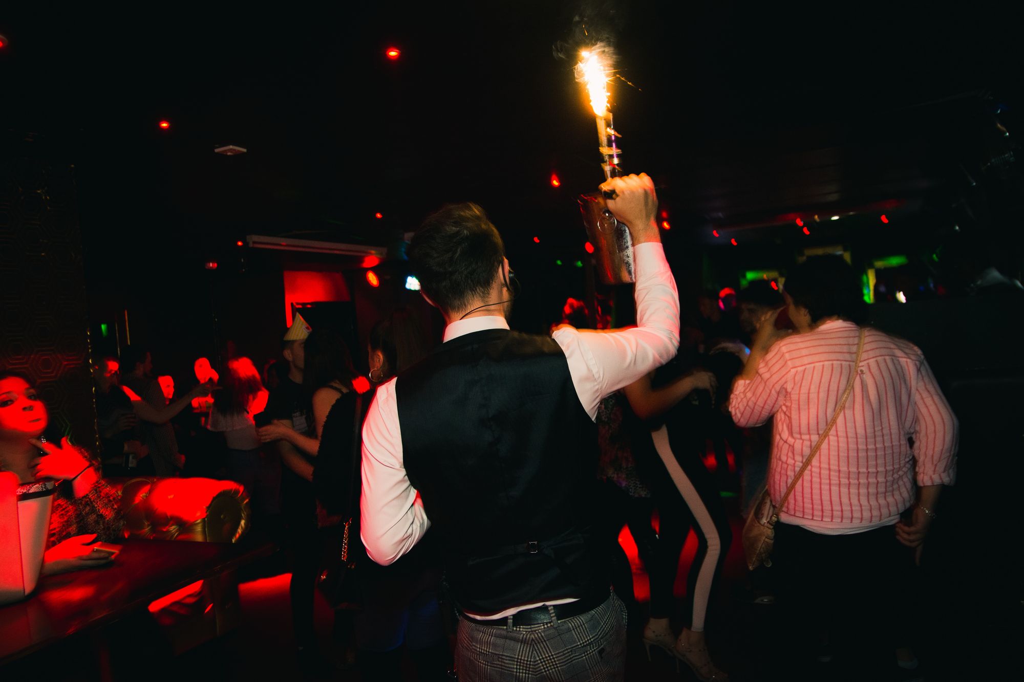 What is bottle service and how to do it right