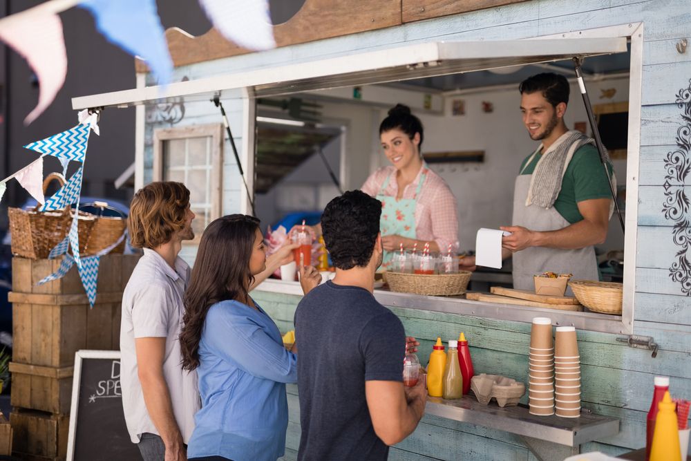 Why Food Trucks, Ghost Kitchens, and Pop-Ups Need an Online Presence