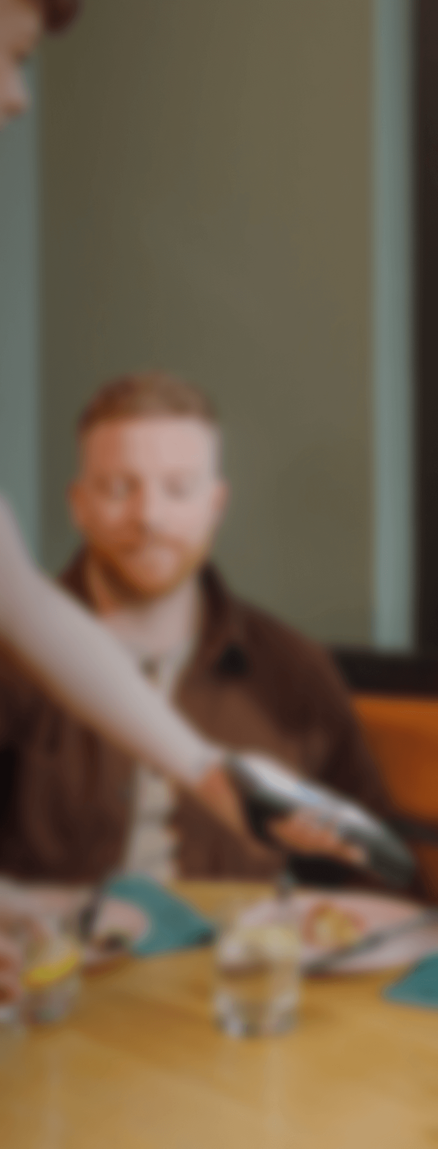 Demo form background blurred
